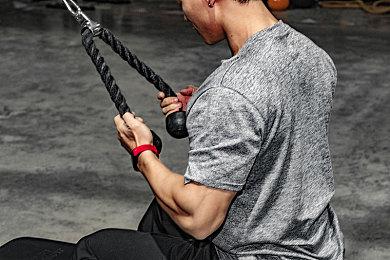 数毛社分析《最终幻想：重生》体验版 性能模式太糊质量模式是最佳选择